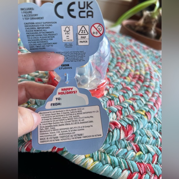 Bluey Toy Christmas Ornament 2.5” Figure - BLUEY IN SANTA HAT with Gift Tag, New - Picture 5 of 7